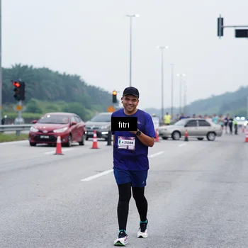 Runner Photo 7477845
