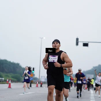 Runner Photo 7477874
