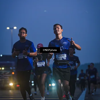 Runner Photo 7477875