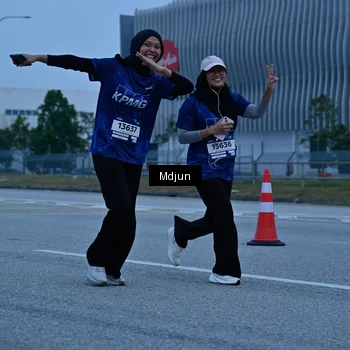 Runner Photo 7477900