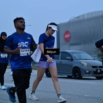 Runner Photo 7477902