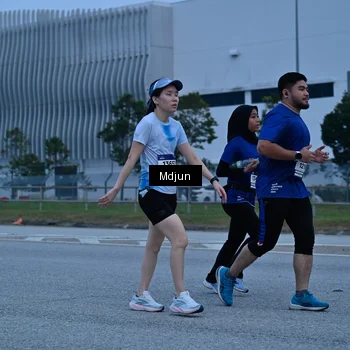Runner Photo 7477905