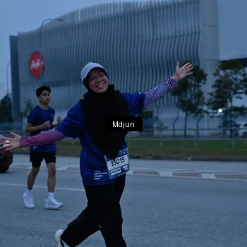 Runner Photo 7477951