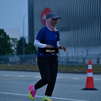 Runner Photo 7477953