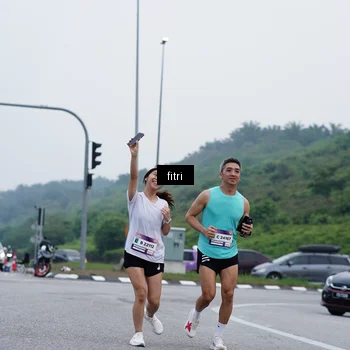 Runner Photo 7477954