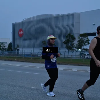 Runner Photo 7478056