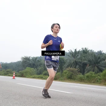 Runner Photo 7478069
