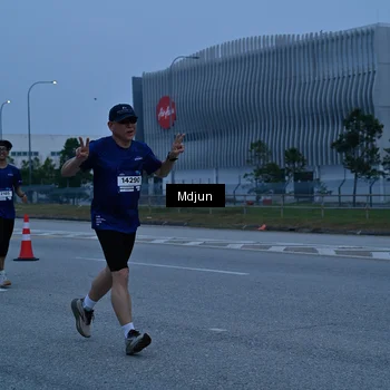 Runner Photo 7478258