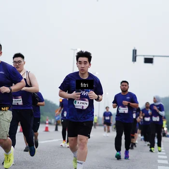 Runner Photo 7478446