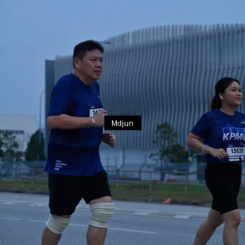 Runner Photo 7478481