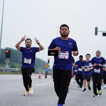 Runner Photo 7478504