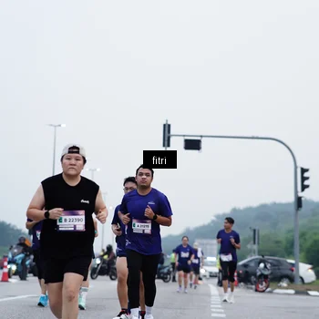 Runner Photo 7478615