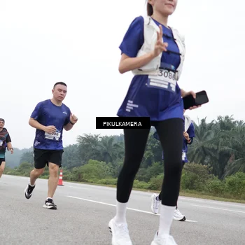 Runner Photo 7478781
