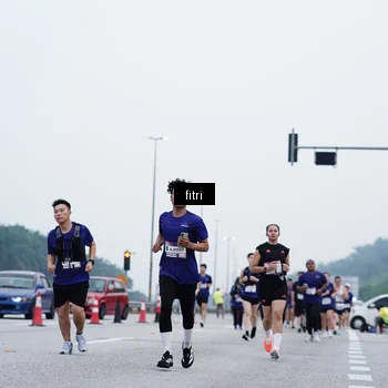 Runner Photo 7478817