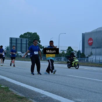Runner Photo 7478863
