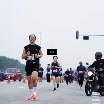 Runner Photo 7478876