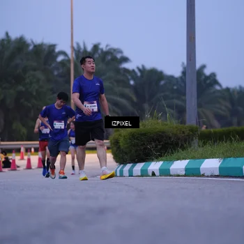 Runner Photo 7478957