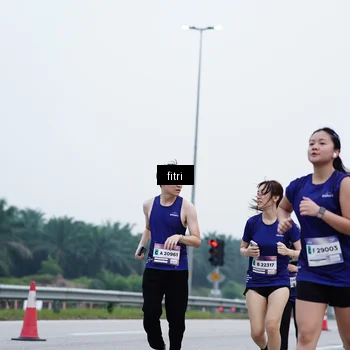 Runner Photo 7479073