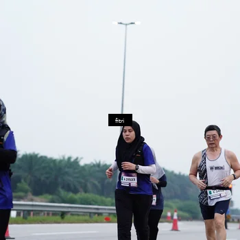 Runner Photo 7479099
