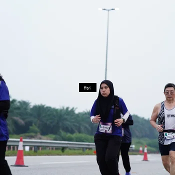 Runner Photo 7479101