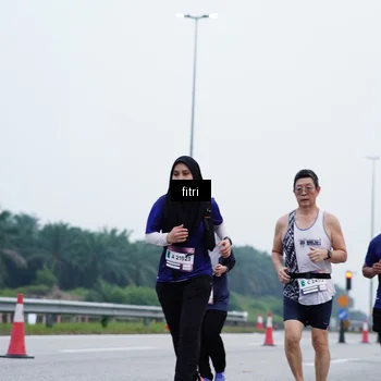 Runner Photo 7479104