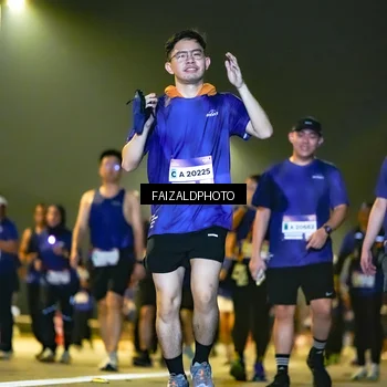 Runner Photo 7479111