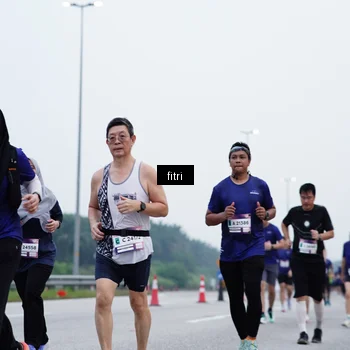 Runner Photo 7479116