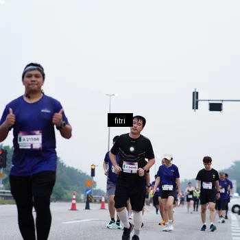 Runner Photo 7479135