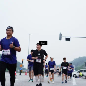 Runner Photo 7479148