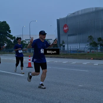 Runner Photo 7479197