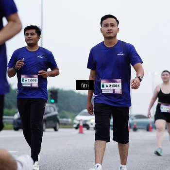 Runner Photo 7479308