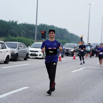 Runner Photo 7479341