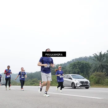 Runner Photo 7479372