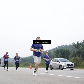 Runner Photo 7479418