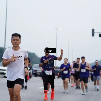 Runner Photo 7479445