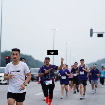 Runner Photo 7479464
