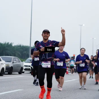 Runner Photo 7479472