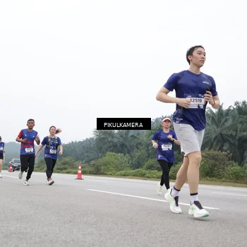 Runner Photo 7479491