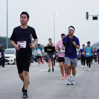 Runner Photo 7479549