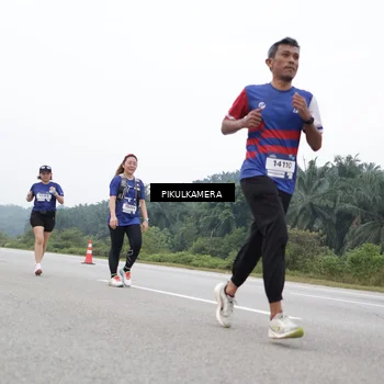 Runner Photo 7479705