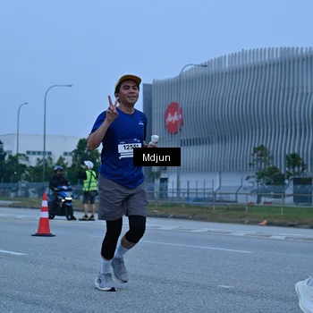 Runner Photo 7479794
