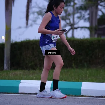 Runner Photo 7479972