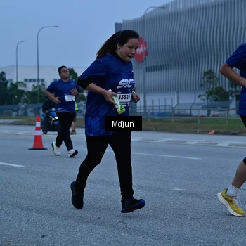 Runner Photo 7480004
