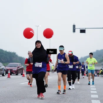 Runner Photo 7480024