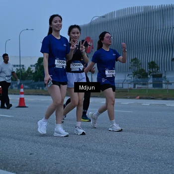 Runner Photo 7480027