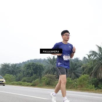 Runner Photo 7480040