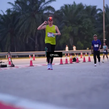 Runner Photo 7480058