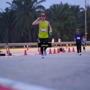 Runner Photo 7480081
