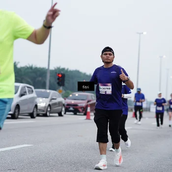 Runner Photo 7480090