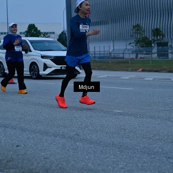 Runner Photo 7480096